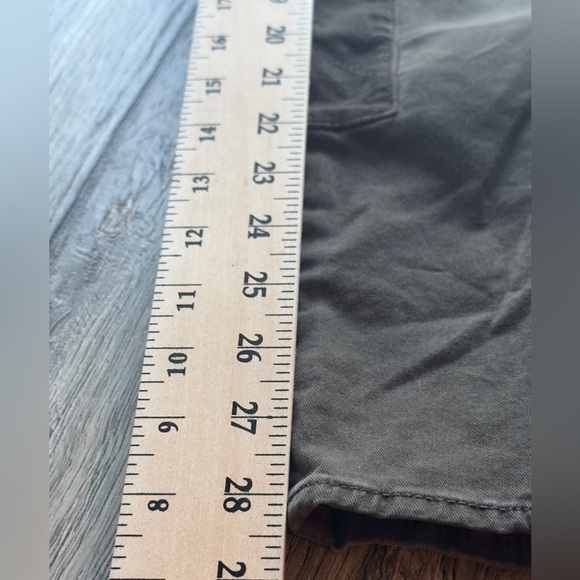 Anthropologie Daughters of the Liberation Size 27 Pants with unique bottoms - Picture 8 of 9